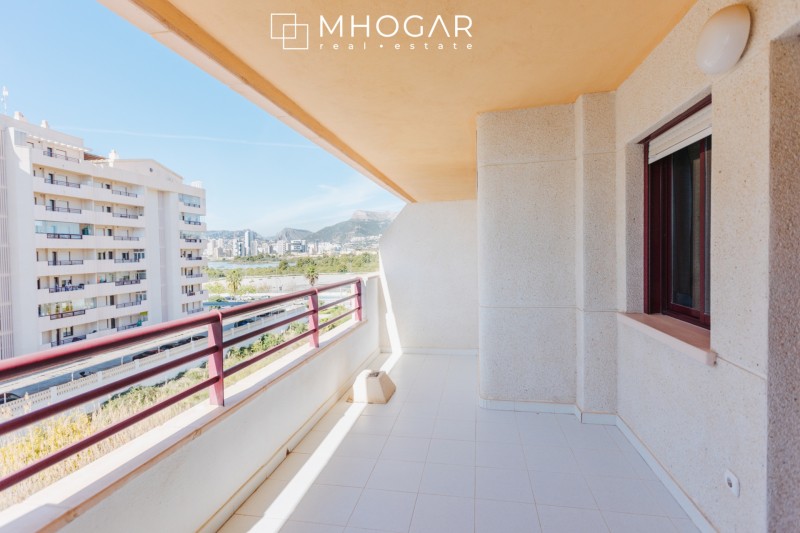 Calpe - Bonito y acogedor apartamento en primera linea de playa a la venta!